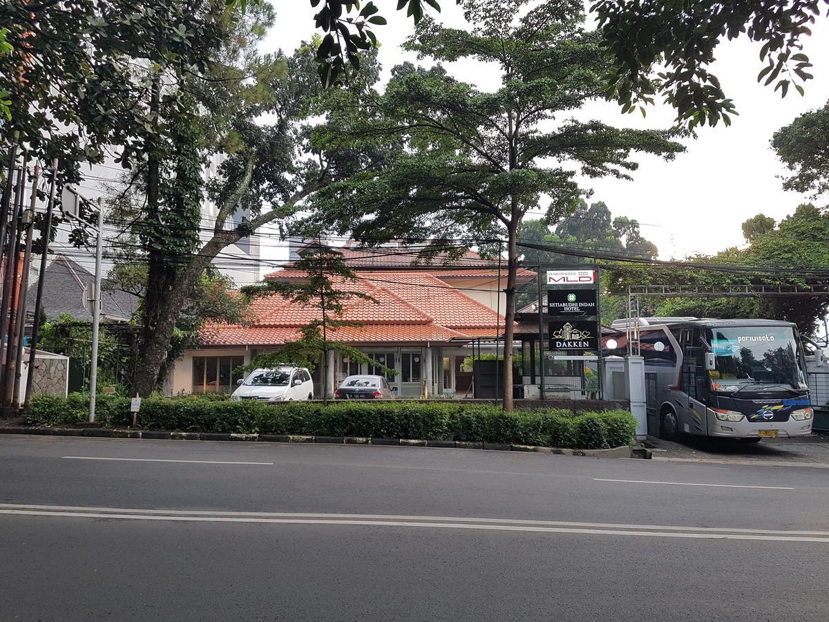 Capital O 1616 Setiabudhi Indah Hotel Bandung Kültér fotó